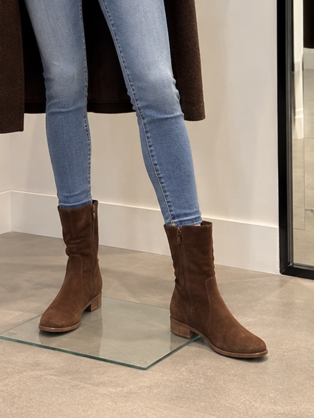 Women’s Brown la canadienne boots